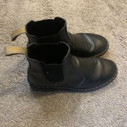 M13 Vegan Dr. Marten Chelsea Boots