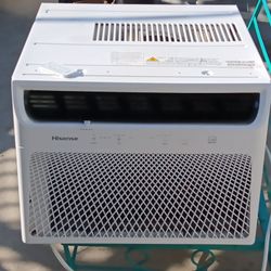 Hisense 1000-sq ft Smart Window Air Conditioner with Remote