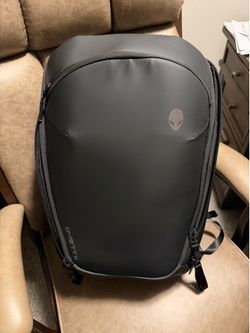 Alienware back pack 17”