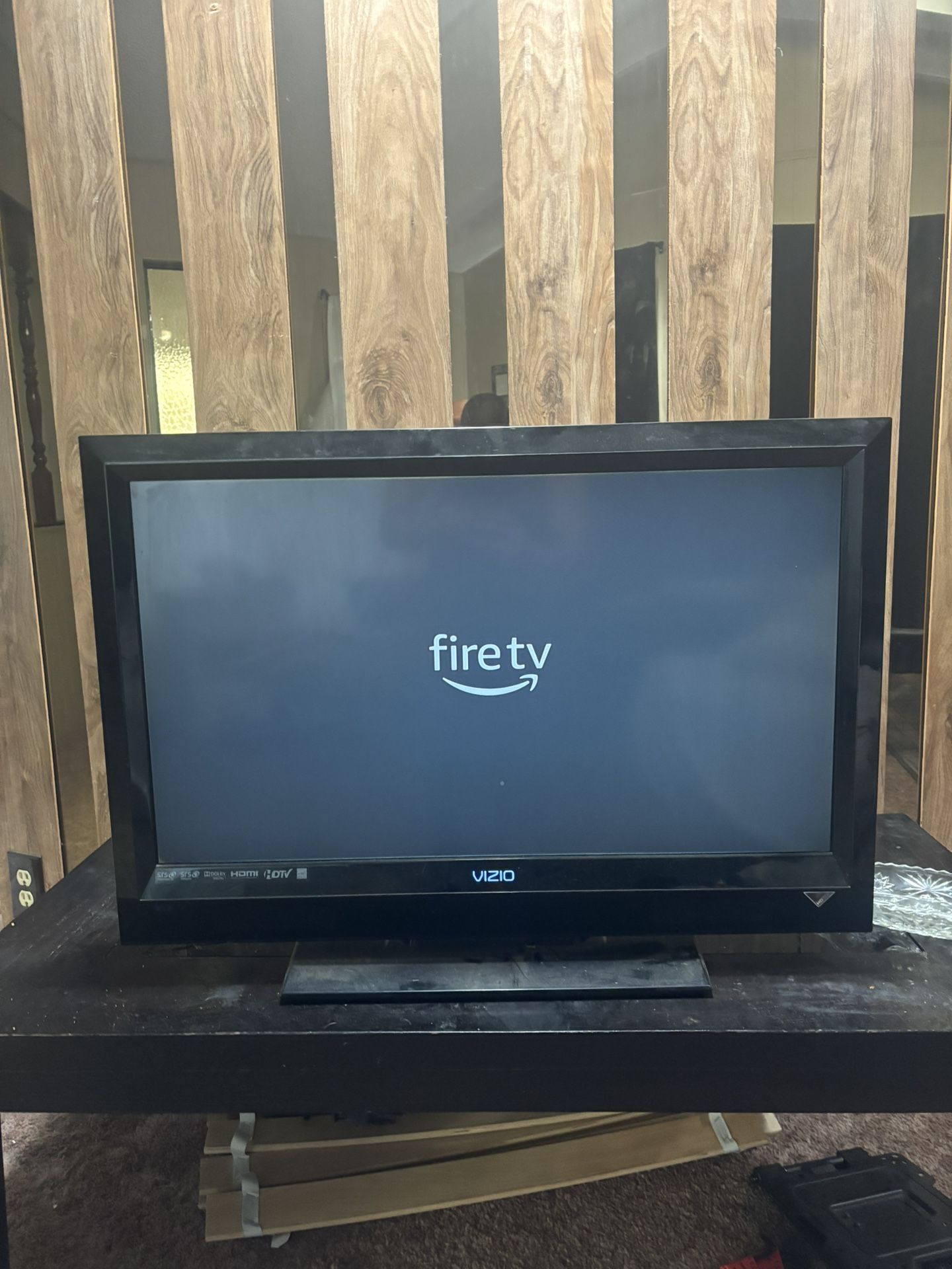 20$ Vizio Tv Very Good Hd Tv Comes With Fire Tv Installed