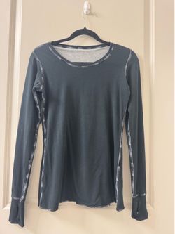 Lululemon Women’s Reversible Long Sleeve Yoga Athletic Top Black Gray Size 4 - 6
