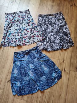 Woman's skirts/faldas de mujer