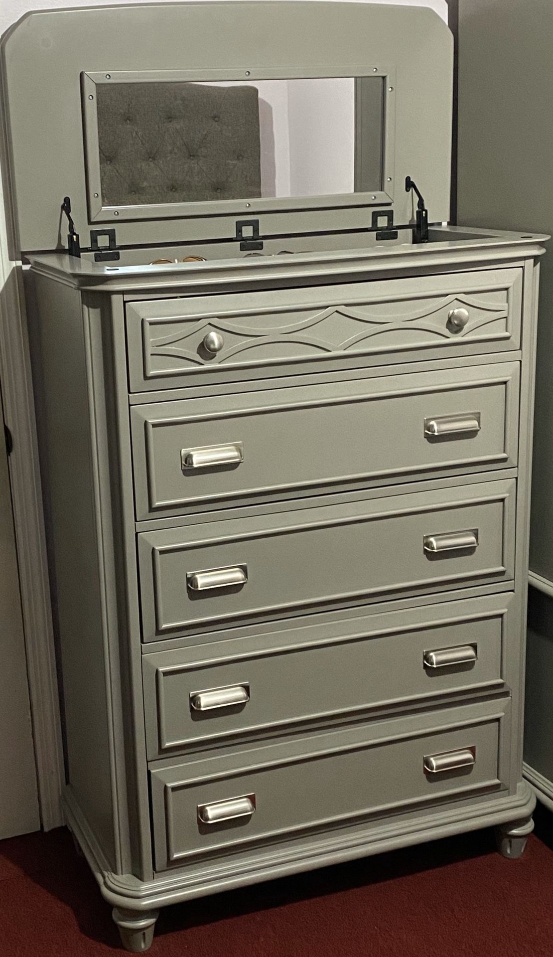 Gray lift-top chest