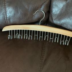 Tie Or Multipurpose Hanger