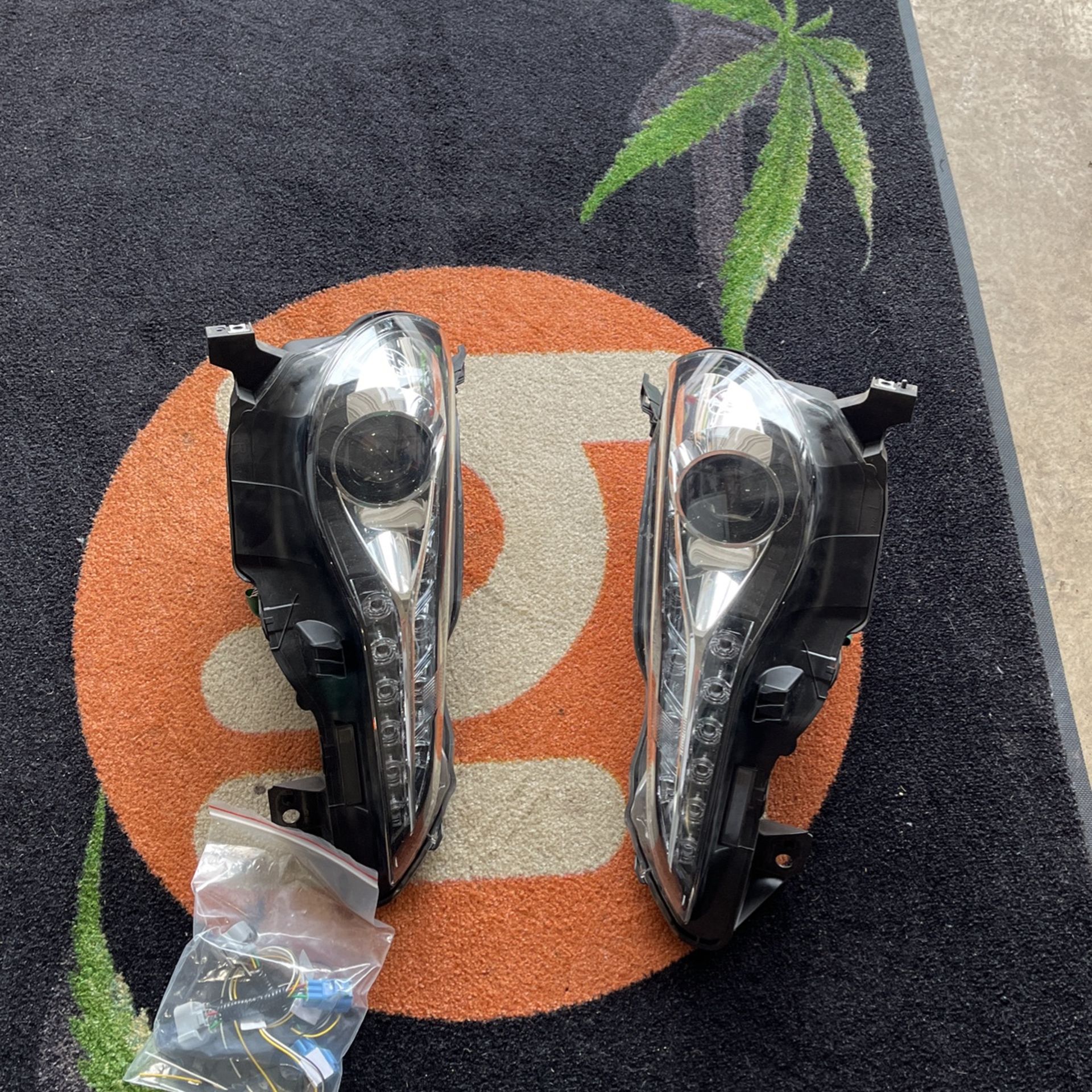 2017 GT86 Stock Headlights Set