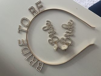 Bride Headband And Earrings 