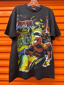 Spiderman vs Goblin T-shirt Size XL