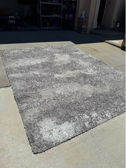 Area Rug 7 x 10