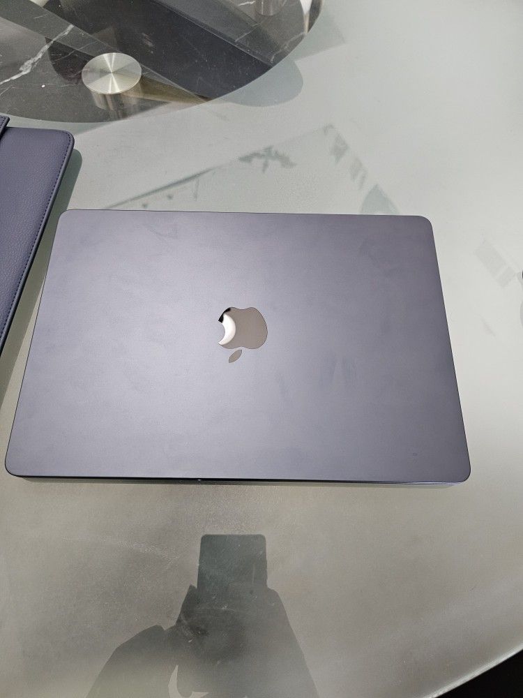MacBook Air 13.6"  256gb And M2 Chip 
