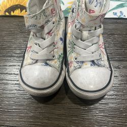 Toddler Converse Size 6