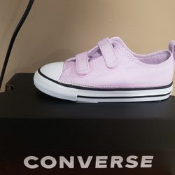 Girls Converse