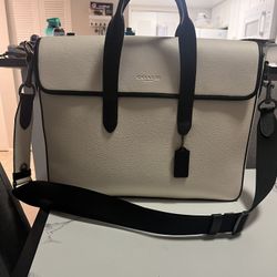 Coach White Leather Sullivan Portfolio Briefcase Only Used Once
