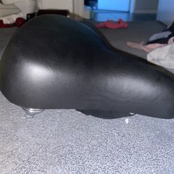 Viscount SVT-1 Schwinn Bike Seat Black