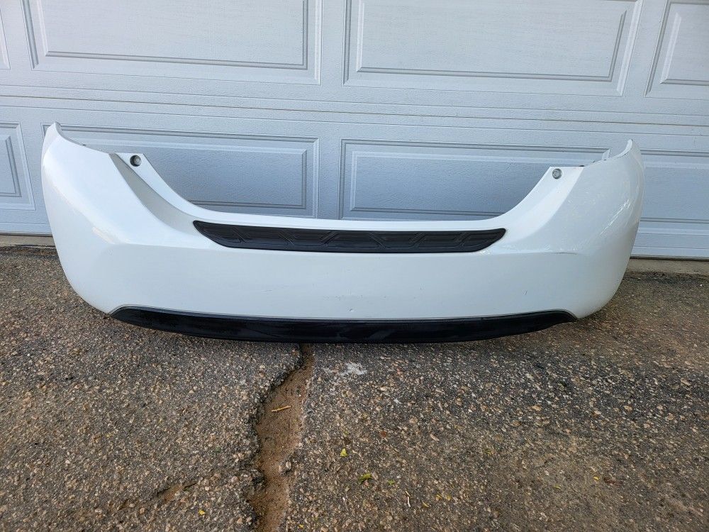 2014 - 2019 Toyota Corolla Rear Bumper Cover Oem 