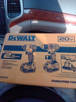 DeWalt  20volt brushless 2 tool combo kit