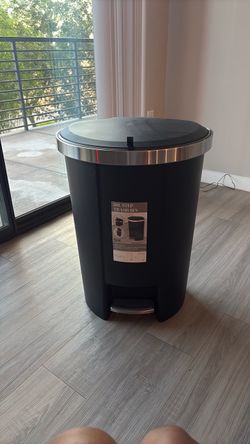 50L NEVER USED Trash Bin