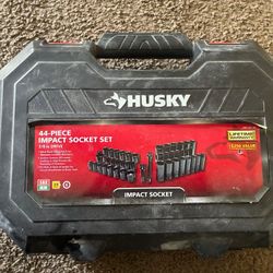 44 Piece Husky Impact Socket Set BRAND NEW!