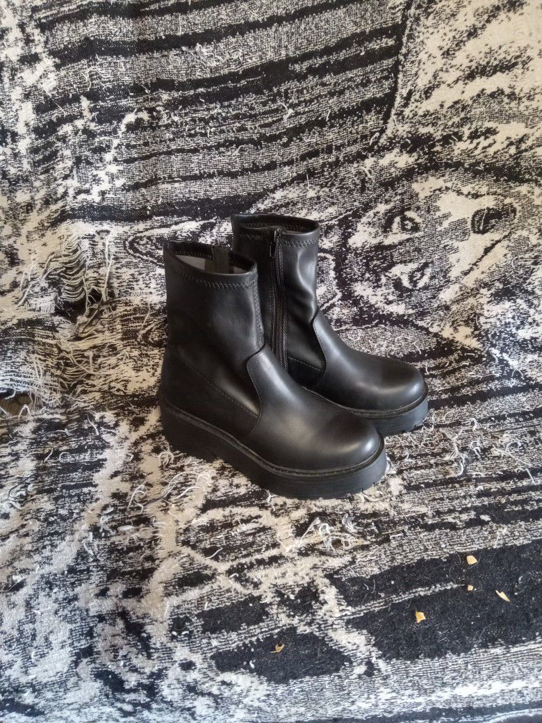 Soda  Women's  Leather  Boots 