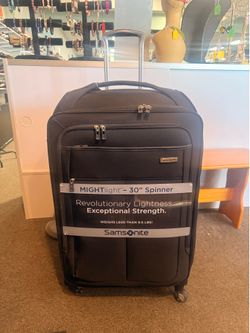 Samsonite MightLite 30” Spinner Suitcase Brand New