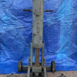VINTAGE PNEUMATIC  BUMPER JACK PORTAMATIC with Top Pad