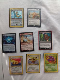 Pokemon/ Magic cards
