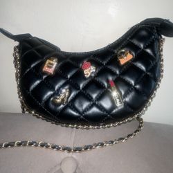 Le Mei Quilted Purse with Gold Chain Strap – Unworn