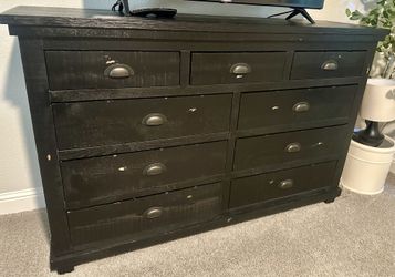 FREE BEDROOM FURNITURE