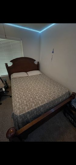 Queen Bed Set 4 Pieces