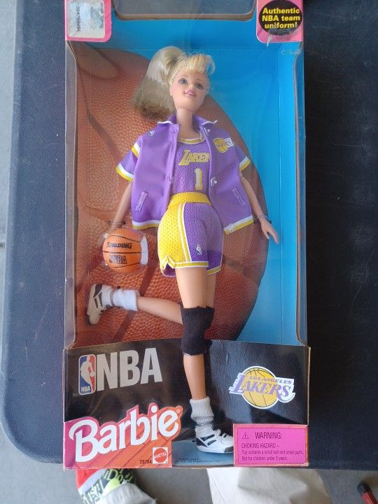 Barbie NBA Lakers
