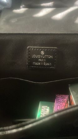 Hmu “100% authentic”