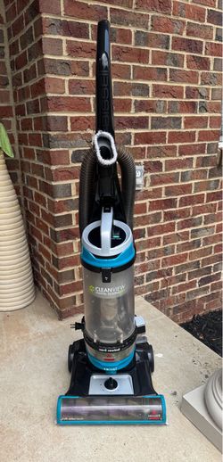 Bissell CleanView Swivel Pet Upright Vacuum Cleaner