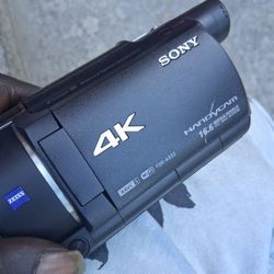 Sony 4k Uhd Needs Batterie
