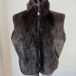 Beaver Fur Vest Women's Size S/M NO OFFERS 