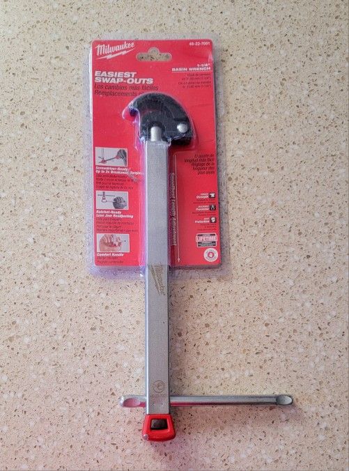 Basin Wrench Milwaukee 1.25 in.