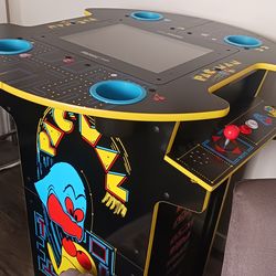 Arcade1Up PAC-MAN Pub Table Arcade Machine