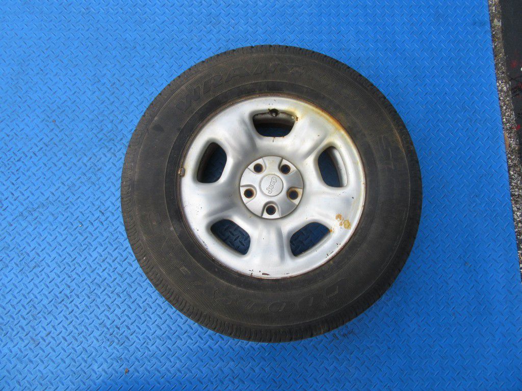 16" Jeep Liberty SINGLE steel wheel rim tire silver #6331