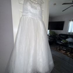 Wedding Dress Off brand 
