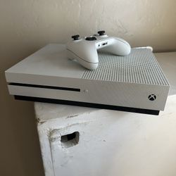 Xbox One s