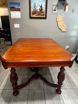 Dining table for sale