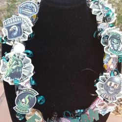 Child leis different themes