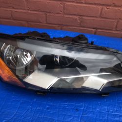 2013-2015 Volkswagen Passat Headlight Right Side