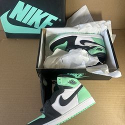 Air Jordan 1 Retro High OG, Men’s 10.5, NEW