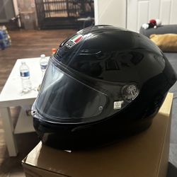 AGV Full Face Helmet – Brand New (Wrong Size)