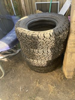 Sttuded Tires