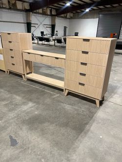 [set of 3]5 Drawer Dresser Fluted Wood Chest with Soft Close Drawers Metal Handle, Accent Storage Cabinet for Bedroom or Living Room Oak $399  Brand n