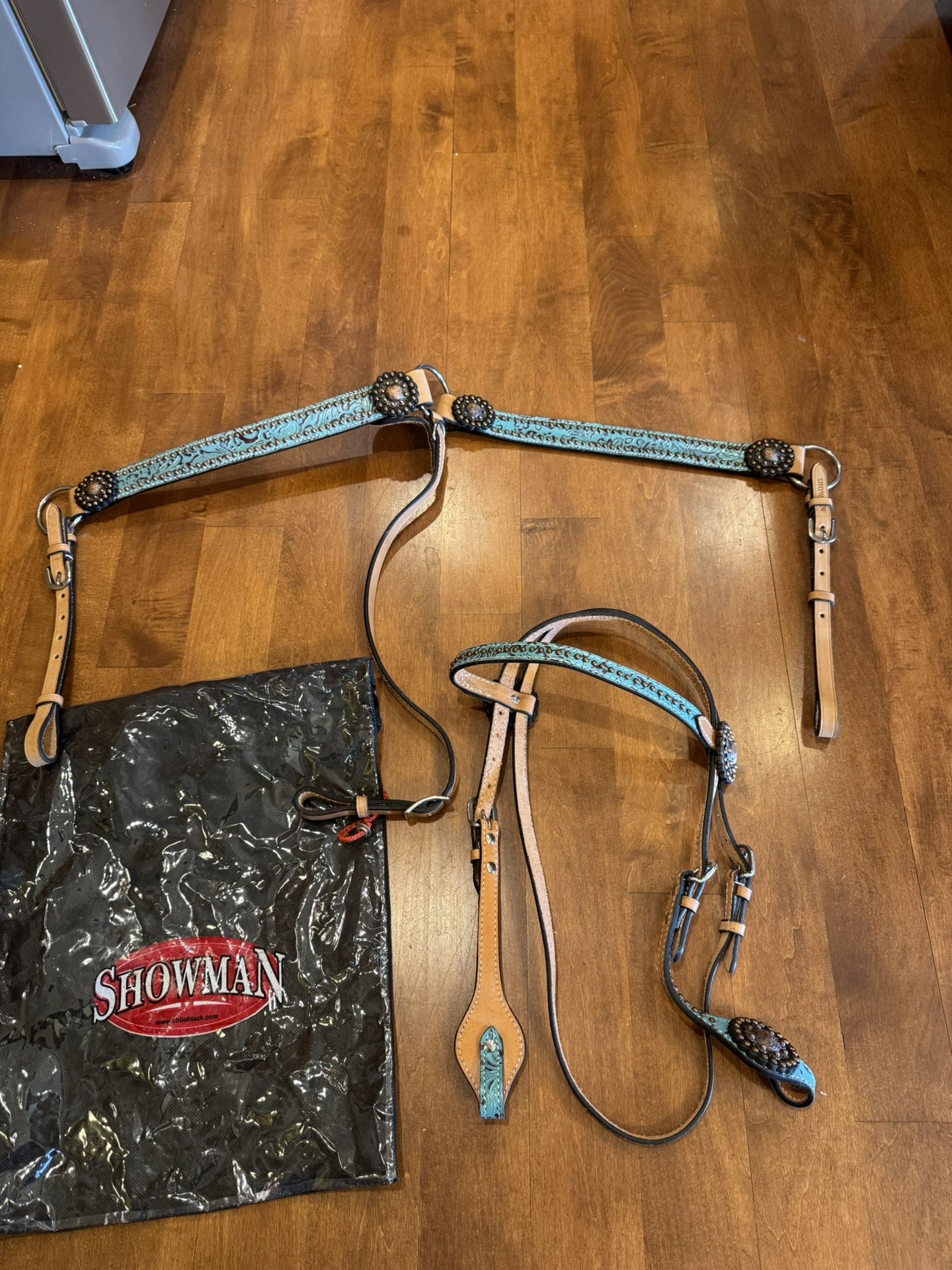 Showman TEAL FILIGREE HORSE BRIDLE BREAST COLLAR Copper Concho Light Oil Leather