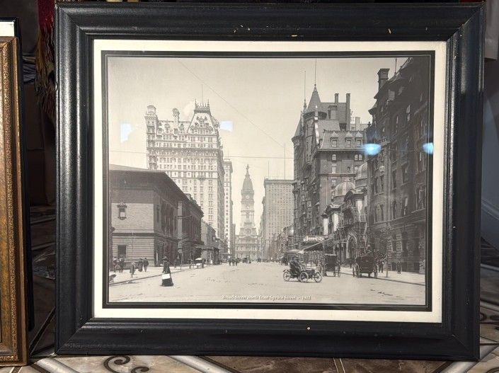 Antique painting of Broad Street, Philadelphia (c. 1902) - Size 23x20