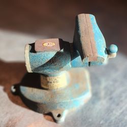 Desk top Vice