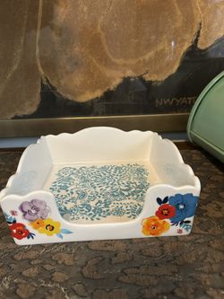 The Pioneer Woman Napkin Box