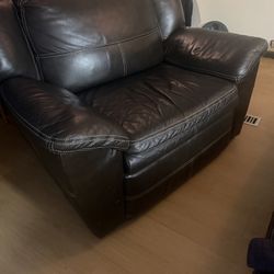 Loveseat/sofa